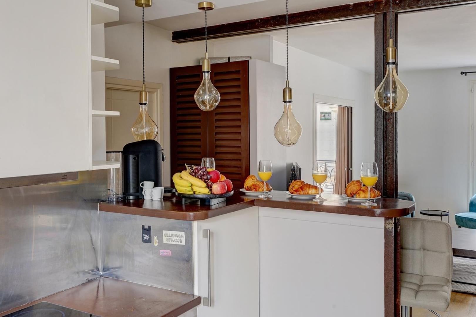 Appartement Bnbnook - Lovely 2br - Eiffel Tower & Other Sights Parijs